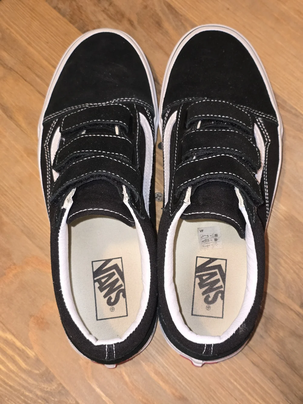 VANS Old Skool V Black True White Sneakers Women’s 10.5 Men’s 9